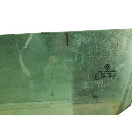 Vitre avant gauche VOLKSWAGEN GOLF 5