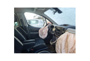 Ceinture arriere gauche CITROEN BERLINGO 2 Photo n°10