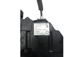 Serrure avant droit FIAT GRANDE PUNTO Photo n°1