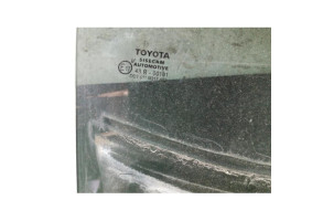 Vitre arriere droit TOYOTA C-HR Photo n°1