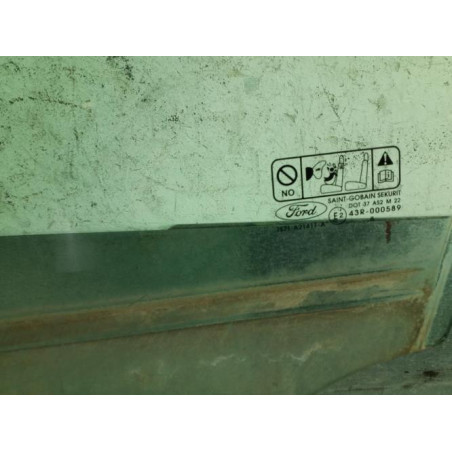 Vitre avant gauche FORD MONDEO 3