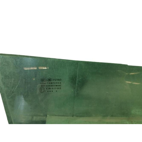 Vitre avant droit AUDI A4 2