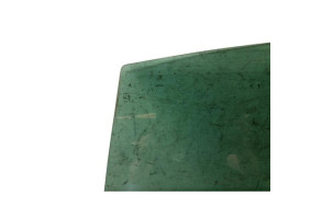 Vitre arriere droit SEAT LEON 2 Photo n°6