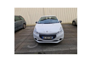 Pare boue avant gauche PEUGEOT 208 1 Photo n°5