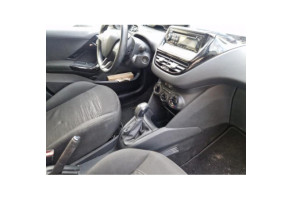 Pare boue avant gauche PEUGEOT 208 1 Photo n°15