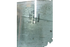 Vitre arriere droit TOYOTA AURIS 1 Photo n°1