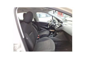 Pare boue avant gauche PEUGEOT 208 1 Photo n°18