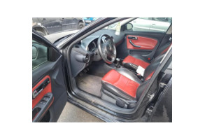 Vitre avant droit SEAT IBIZA 3 Photo n°19