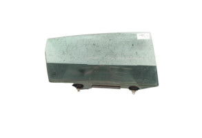 Vitre arriere droit TOYOTA COROLLA VERSO 2 Photo n°2