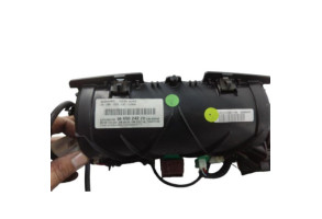Ecran GPS PEUGEOT 308 1 Photo n°3