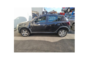 DACIA SANDERO 2 PHASE 1 0.9i - 12V TURBO TCE 90 Photo n°9