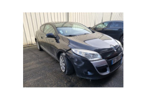 RENAULT MEGANE 3 PHASE 1 COUPE 1.5 DCI - 8V TURBO Photo n°5