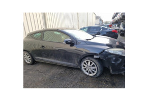 RENAULT MEGANE 3 PHASE 1 COUPE 1.5 DCI - 8V TURBO Photo n°8