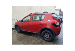 DACIA SANDERO 2 PHASE 1 0.9i - 12V TURBO TCE 90 Photo n°10