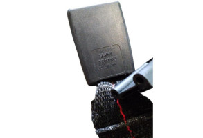 Attache ceinture arriere droit RENAULT CLIO 3 Photo n°3