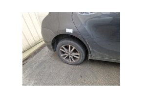 TOYOTA VERSO PHASE 2 2.0 D4D - 16V TURBO Photo n°14