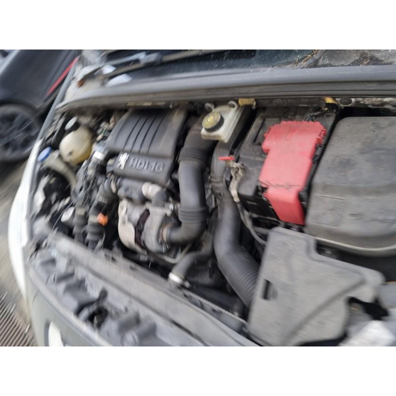 PEUGEOT 308 1 PHASE 1 1.6 HDI - 16V TURBO Photo n°1