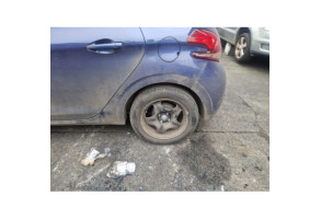 PEUGEOT 208 1 PHASE 2 1.6 BLUE HDI - 8V TURBO Photo n°10