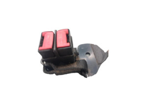 Attache ceinture arriere droit RENAULT CLIO 2 Photo n°2