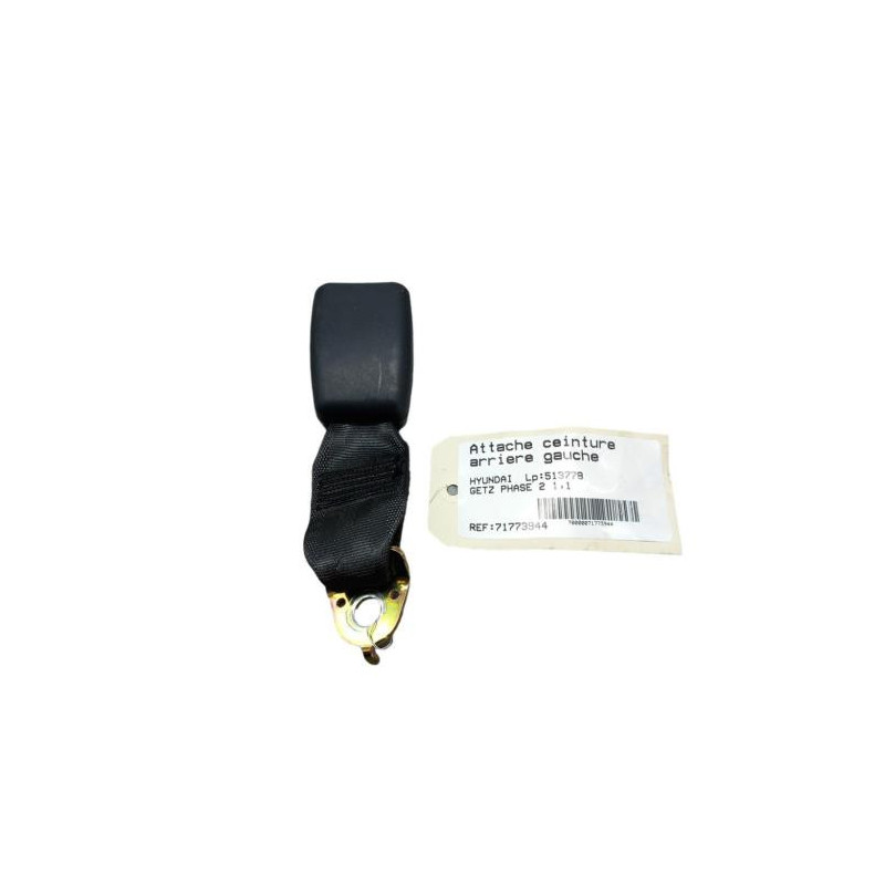 Attache ceinture arriere gauche HYUNDAI GETZ Photo n°1