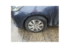 TOYOTA YARIS 3 PHASE 1 1.4 D4D - 8V TURBO Photo n°3