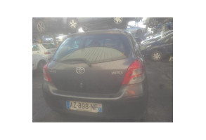 Vitre avant droit TOYOTA YARIS 2 Photo n°14