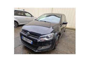 VOLKSWAGEN POLO 5 PHASE 1 1.6 TDI - 16V TURBO Photo n°3