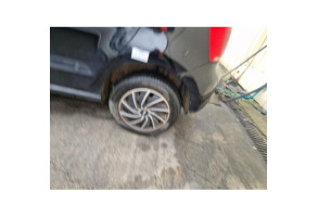 VOLKSWAGEN POLO 5 PHASE 1 1.6 TDI - 16V TURBO Photo n°11