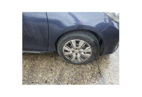 TOYOTA YARIS 3 PHASE 1 1.4 D4D - 8V TURBO Photo n°7
