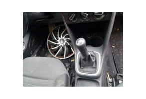 VOLKSWAGEN POLO 5 PHASE 1 1.6 TDI - 16V TURBO Photo n°15