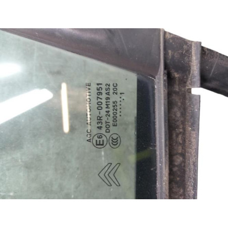 Custode avant gauche (porte) CITROEN C3 2