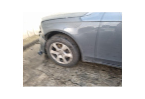 AUDI A4 3 AVANT PHASE 1 BREAK 2.0 TDI - 16V TURBO Photo n°12