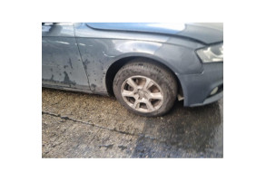 AUDI A4 3 AVANT PHASE 1 BREAK 2.0 TDI - 16V TURBO Photo n°13
