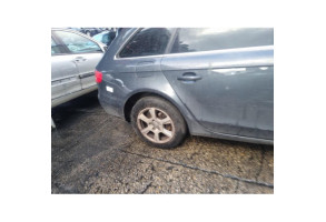 AUDI A4 3 AVANT PHASE 1 BREAK 2.0 TDI - 16V TURBO Photo n°14