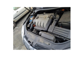 VOLKSWAGEN GOLF 5 1.9 TDI - 8V TURBO Photo n°1