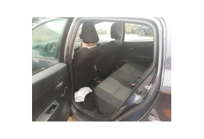 TOYOTA YARIS 3 PHASE 1 1.4 D4D - 8V TURBO Photo n°14