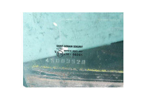 Vitre arriere droit DACIA DUSTER 1 Photo n°1