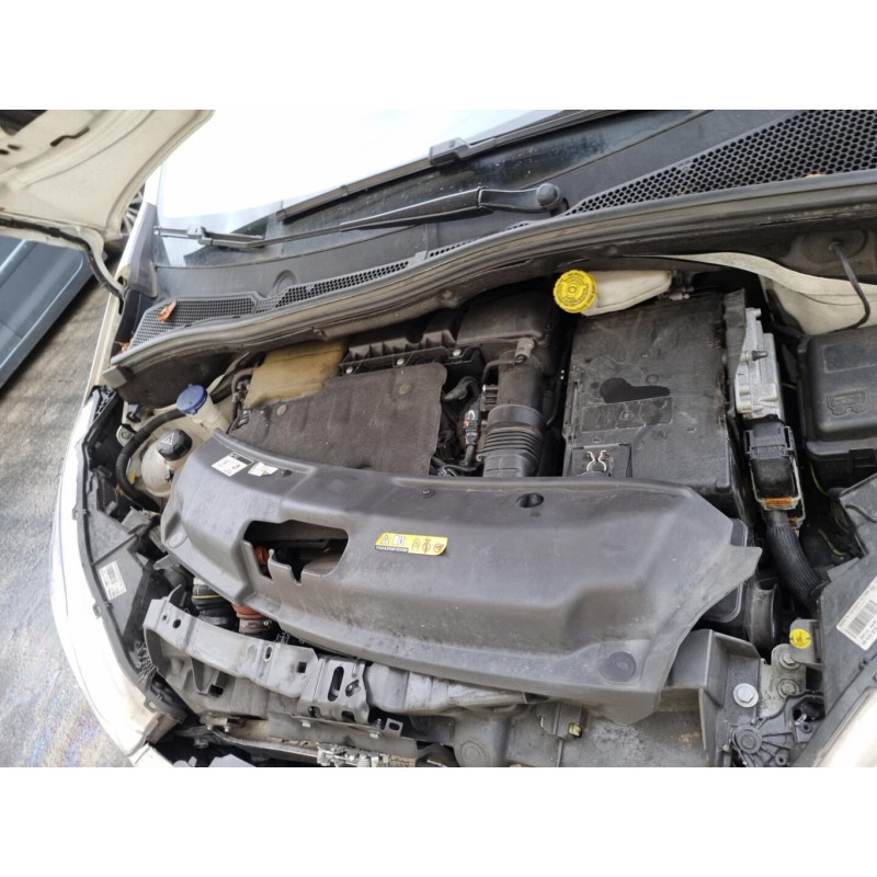 PEUGEOT 208 1 PHASE 2 1.5 BLUE HDI - 16V TURBO Photo n°1