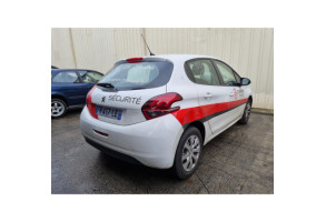PEUGEOT 208 1 PHASE 2 1.5 BLUE HDI - 16V TURBO Photo n°6