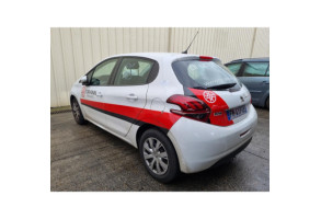 PEUGEOT 208 1 PHASE 2 1.5 BLUE HDI - 16V TURBO Photo n°8