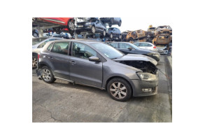 VOLKSWAGEN POLO 5 PHASE 1 1.2 TDI - 12V TURBO Photo n°5