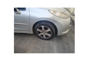 Vitre avant droit PEUGEOT 207 Photo n°13